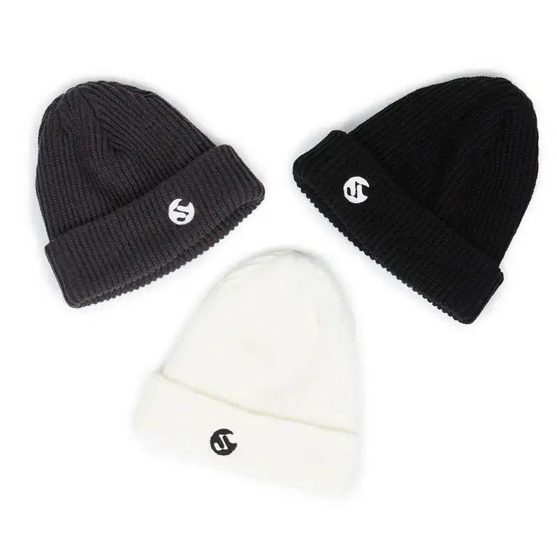 선데이오프클럽 S Logo Knit Beanie - Off White